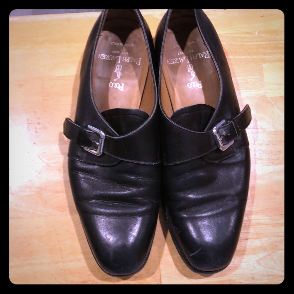 Black leather dress shoes